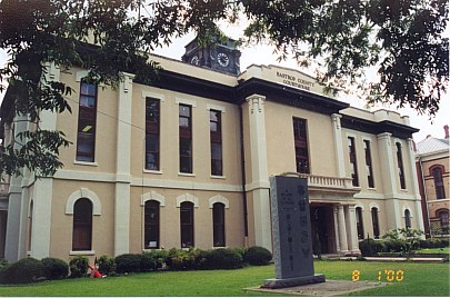 View 2 of the Bastrop County Courthouse