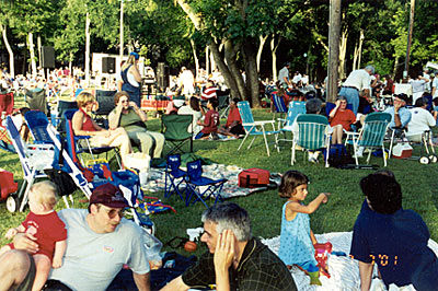 Part of the crowd of 3000